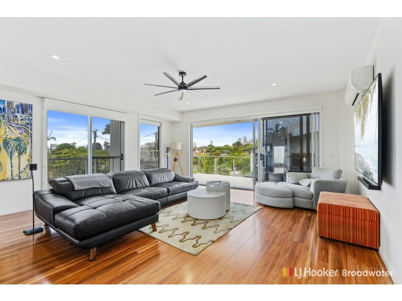 1/126 Eugaree Street, Southport QLD 4215