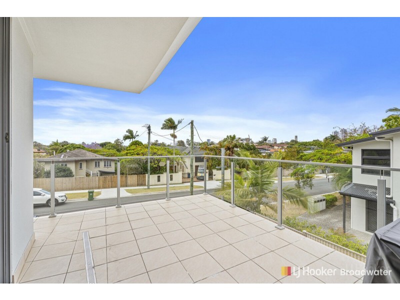 1/126 Eugaree Street, Southport QLD 4215