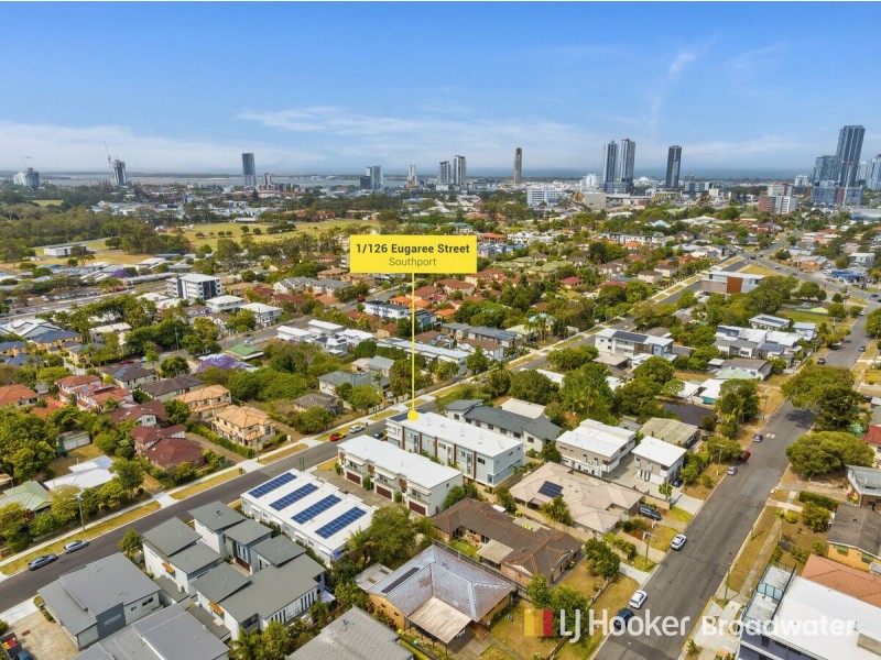 1/126 Eugaree Street, Southport QLD 4215