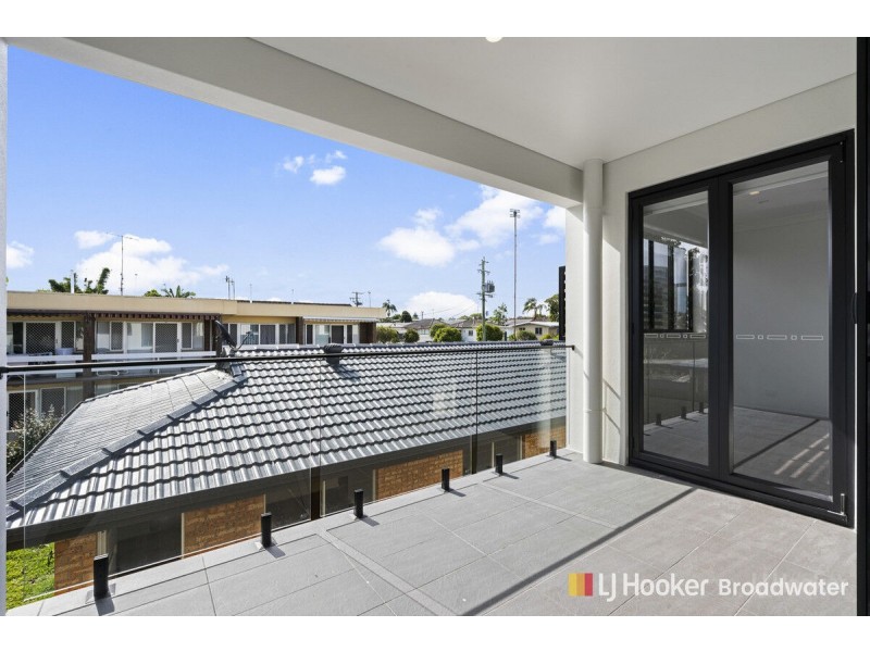 6/10 Central Street, Labrador QLD 4215