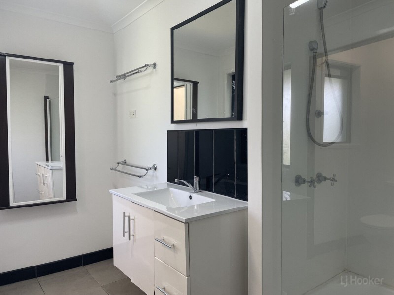 1/7 Morinda Way, Labrador QLD 4215