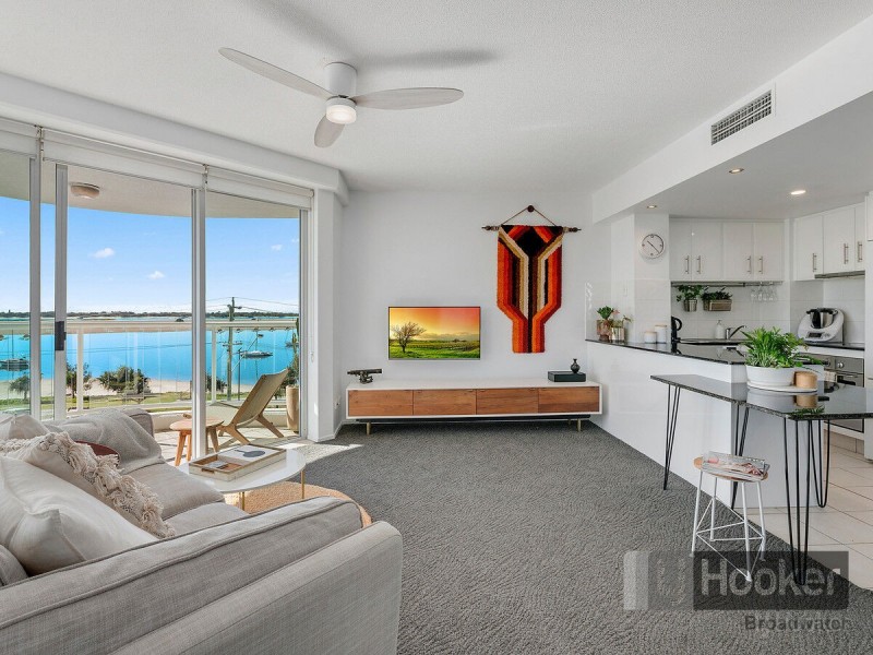 12/242-244 Marine Parade, Labrador QLD 4215
