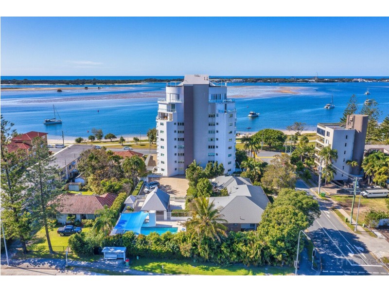 12/242-244 Marine Parade, Labrador QLD 4215
