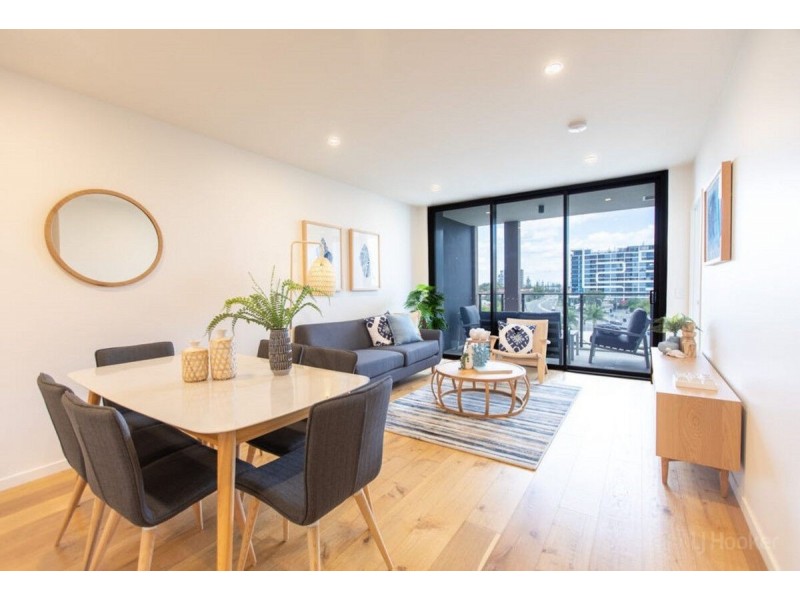 302/110 Frank Street, Labrador QLD 4215