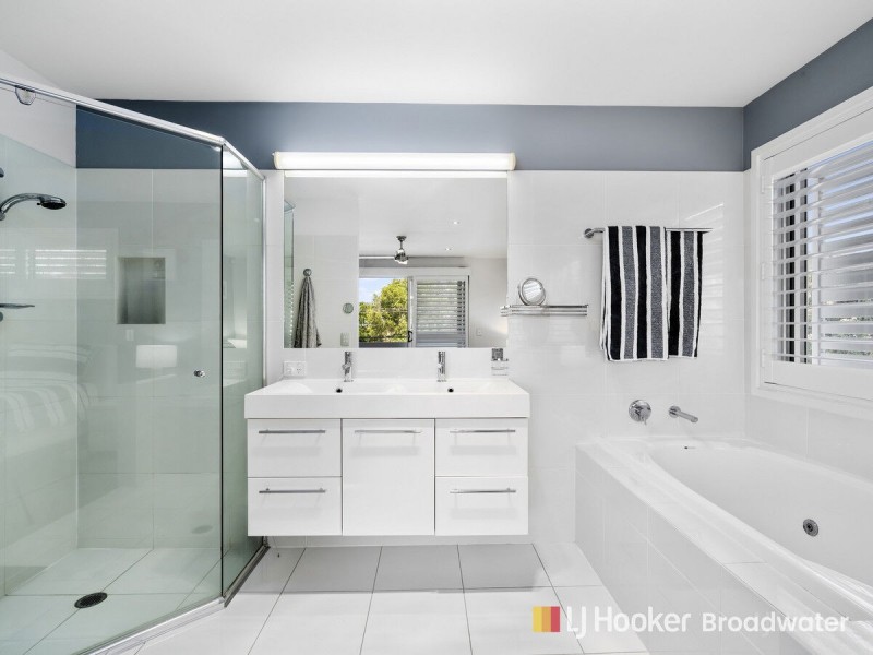 3/156 Muir Street, Labrador QLD 4215