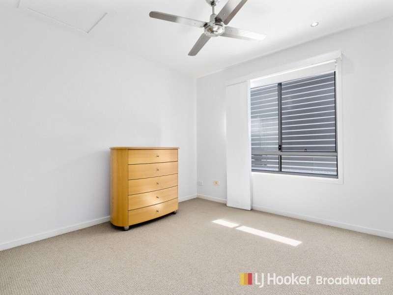 3/156 Muir Street, Labrador QLD 4215