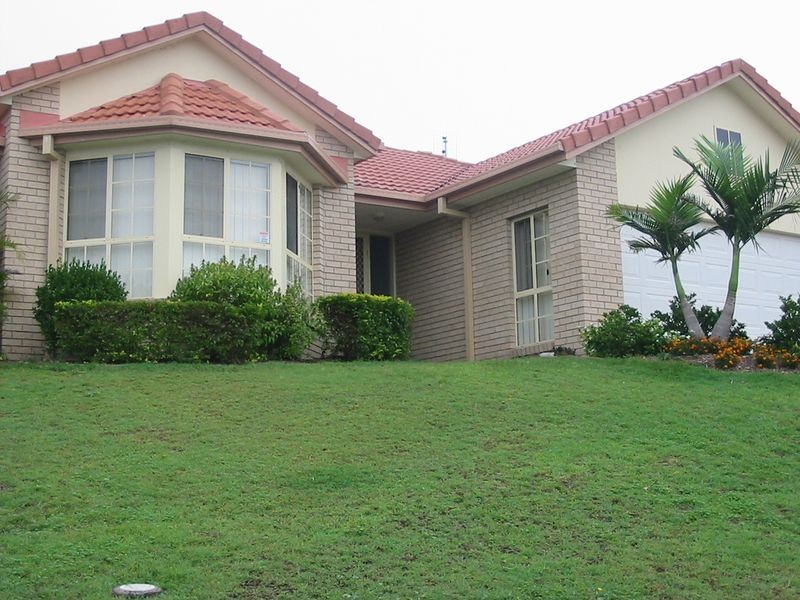 14 Midway Terrace, Pacific Pines QLD 4211