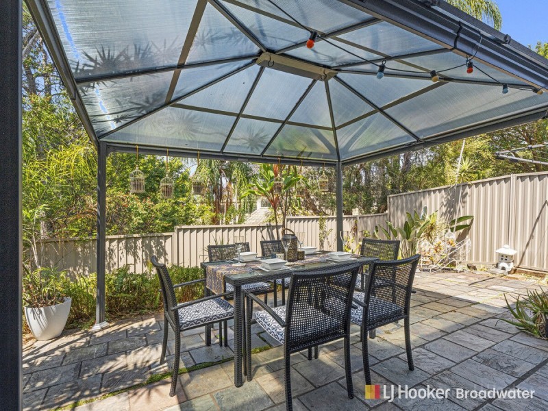 9/63 Olsen Avenue, Labrador QLD 4215