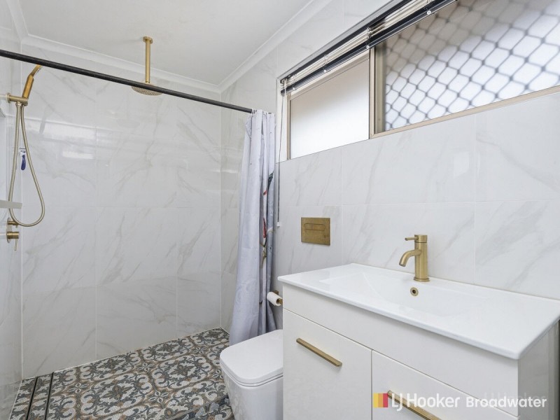 9/63 Olsen Avenue, Labrador QLD 4215