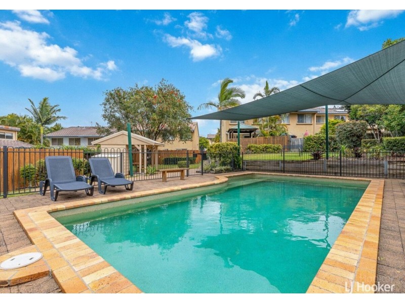 9/63 Olsen Avenue, Labrador QLD 4215