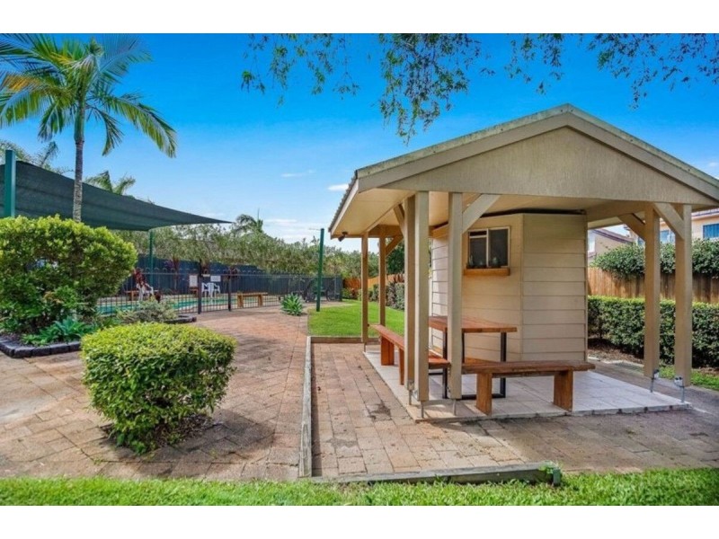 9/63 Olsen Avenue, Labrador QLD 4215