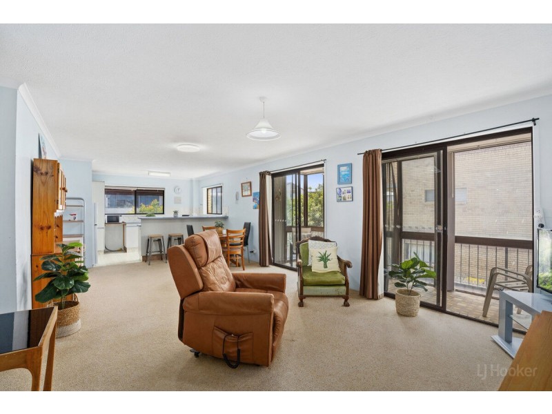 2/23 Labrador Street, Labrador QLD 4215