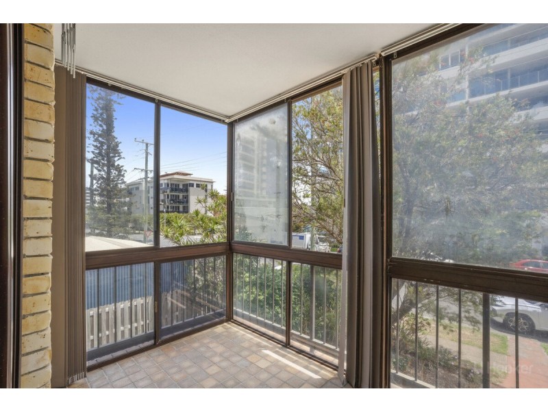 2/23 Labrador Street, Labrador QLD 4215