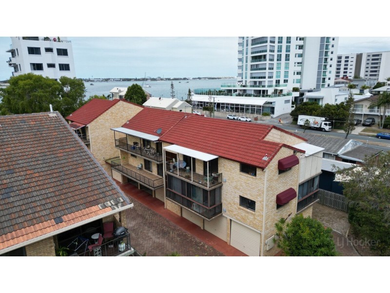 2/23 Labrador Street, Labrador QLD 4215