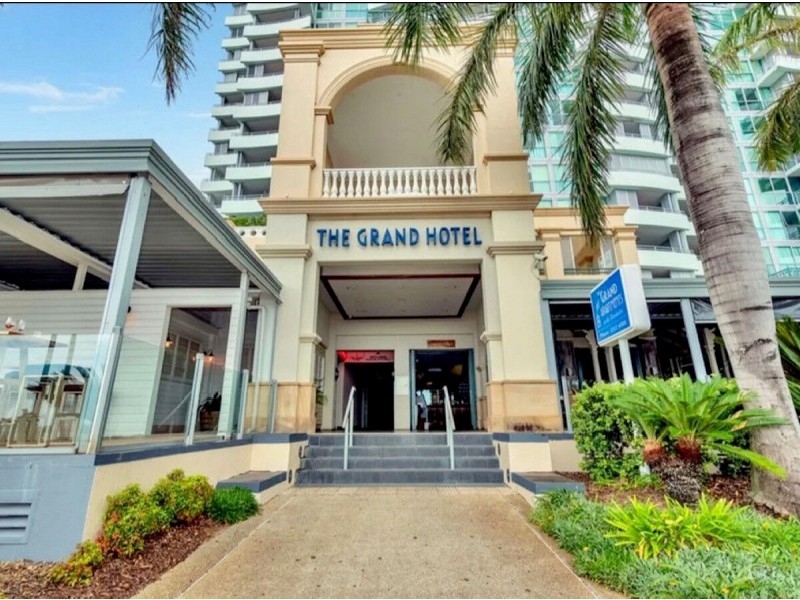 2/23 Labrador Street, Labrador QLD 4215