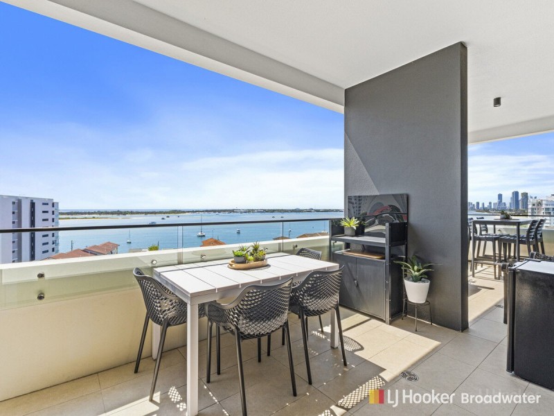 905/110 Frank Street, Labrador QLD 4215