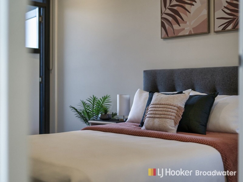 905/110 Frank Street, Labrador QLD 4215