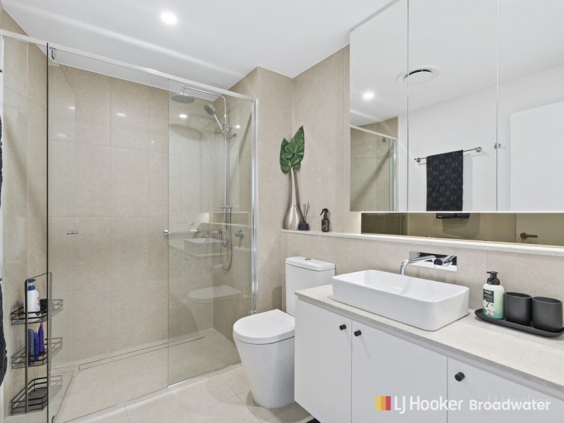 905/110 Frank Street, Labrador QLD 4215