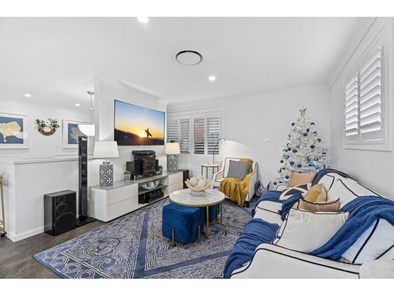 37 Crestridge Crescent, Oxenford QLD 4210