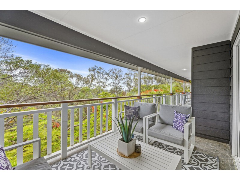 37 Crestridge Crescent, Oxenford QLD 4210