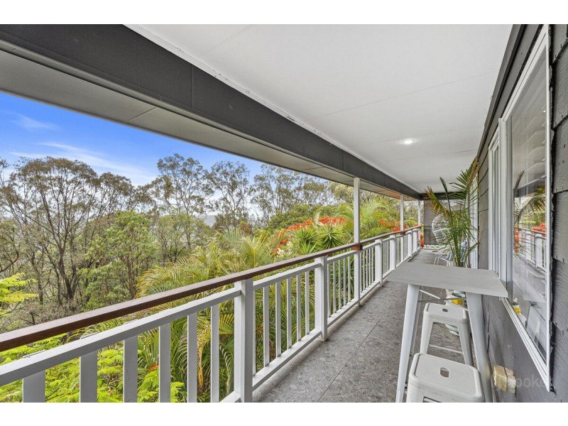 37 Crestridge Crescent, Oxenford QLD 4210