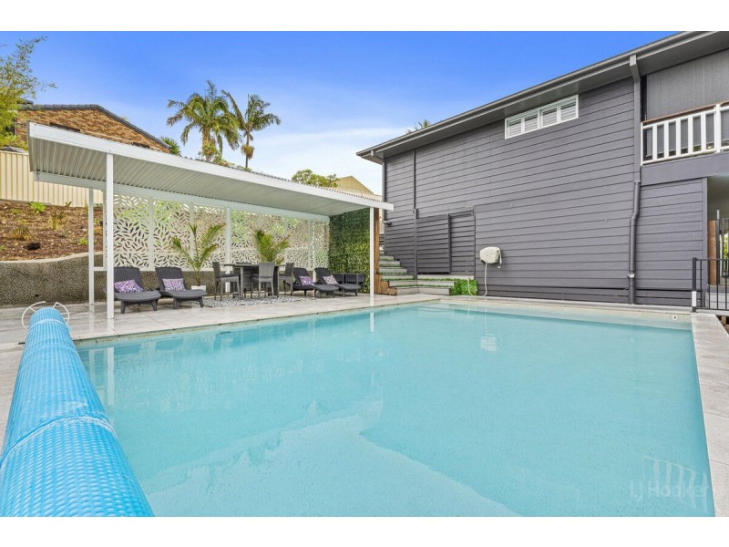 37 Crestridge Crescent, Oxenford QLD 4210