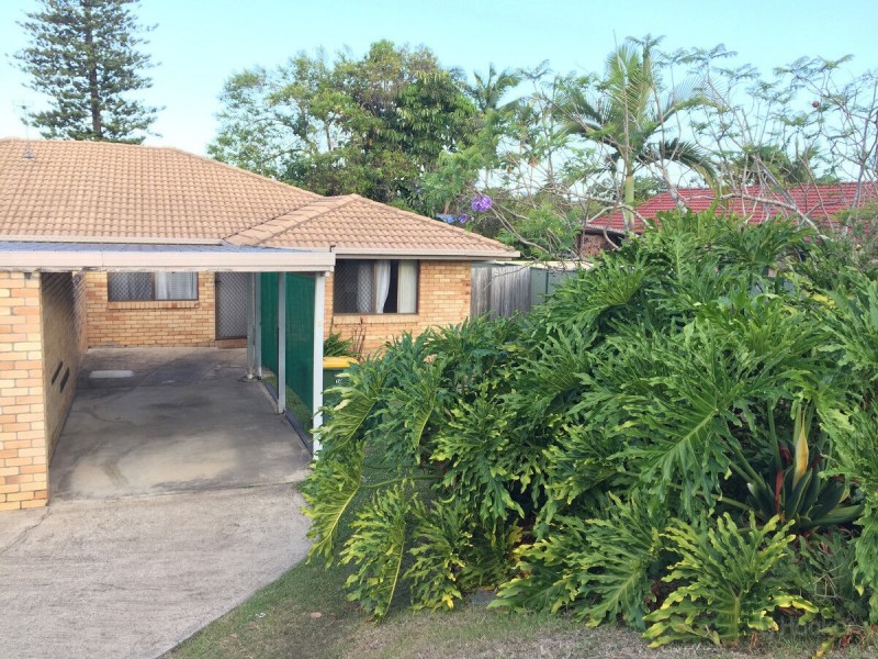 1/175 Olsen Avenue, Labrador QLD 4215