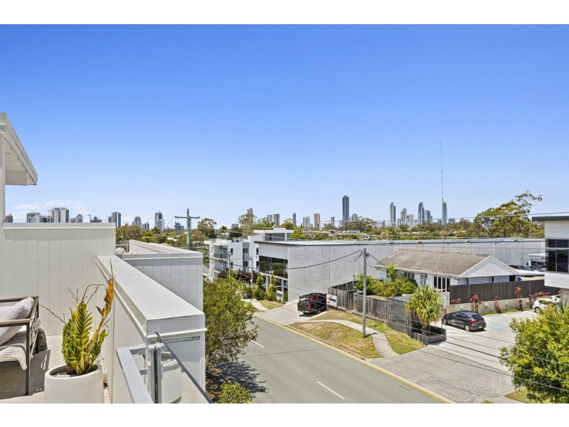1/77 Minnie Street, Southport QLD 4215