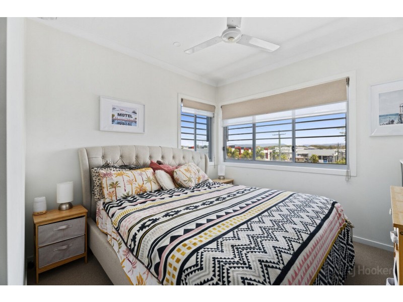 1/77 Minnie Street, Southport QLD 4215