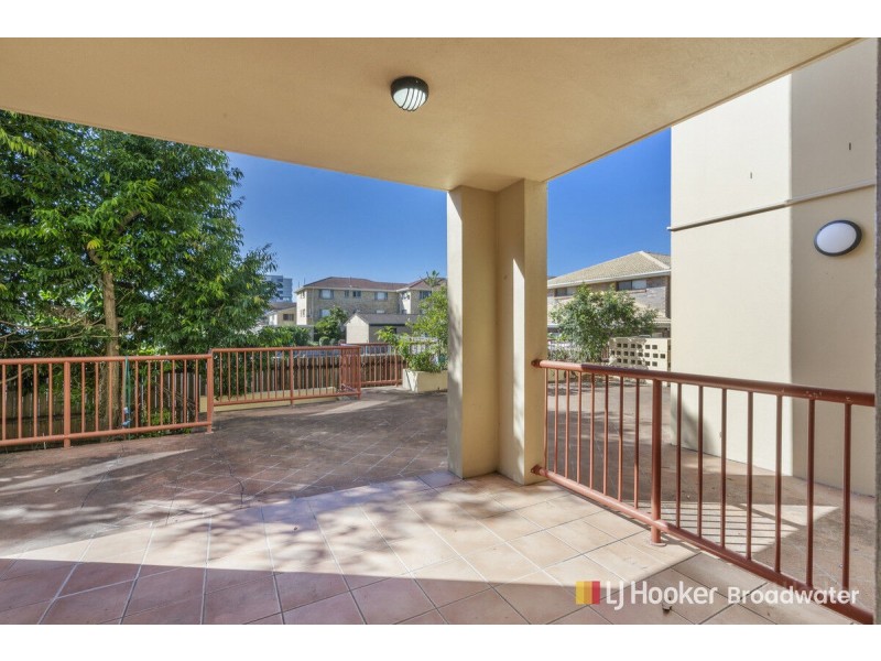 7/89 Frank Street, Labrador QLD 4215