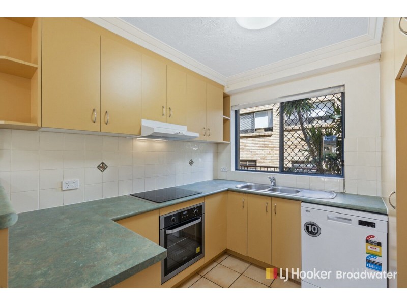 7/89 Frank Street, Labrador QLD 4215