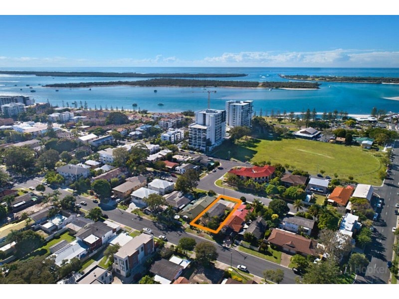 1/9 Middle Street, Labrador QLD 4215