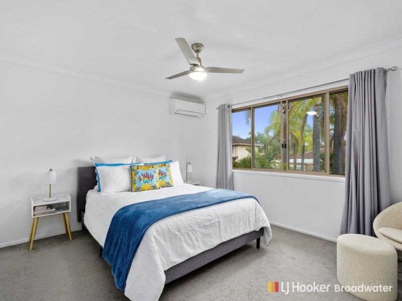 32/21 Usher Avenue, Labrador QLD 4215