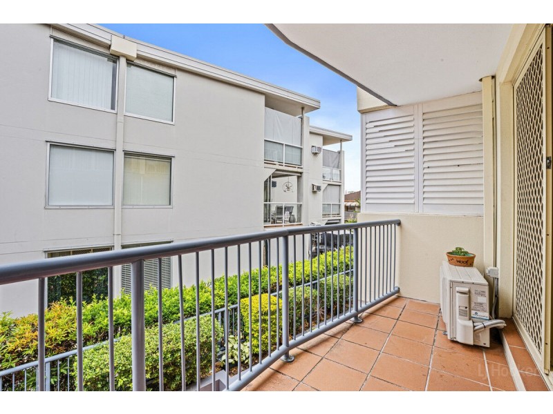15/416 Marine Parade, Biggera Waters QLD 4216