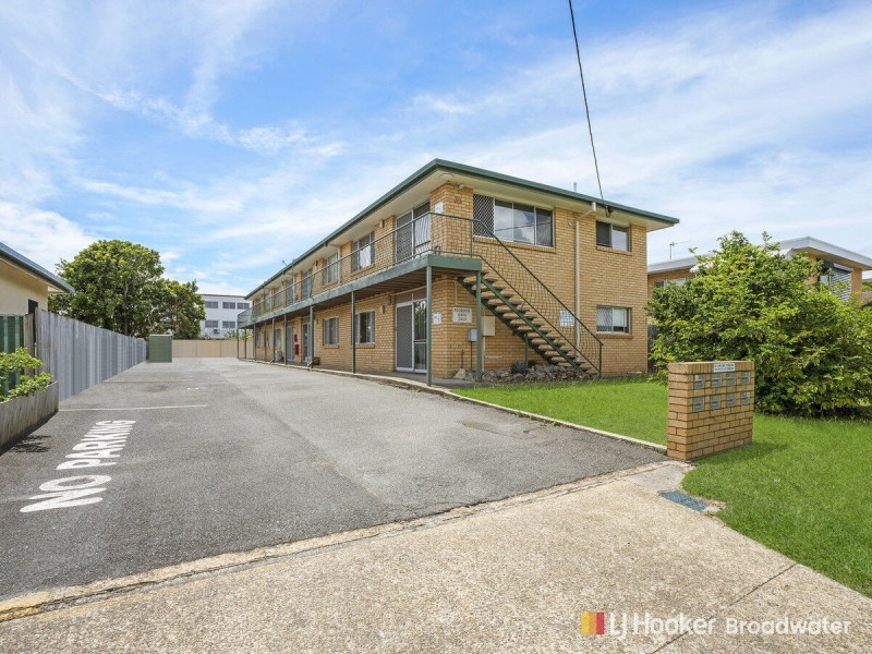 2/39 Middle Street, Labrador QLD 4215