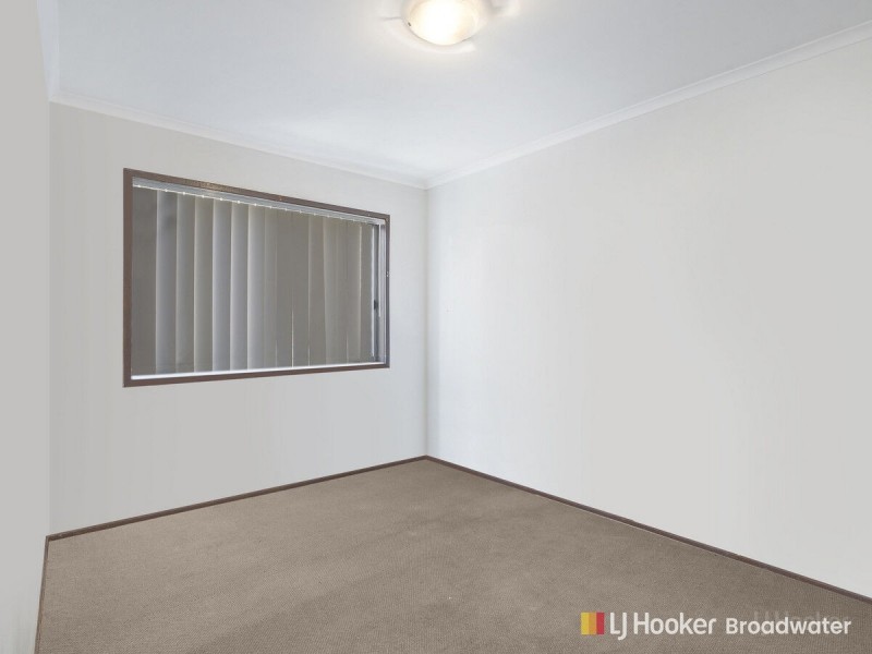 2/39 Middle Street, Labrador QLD 4215