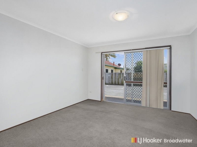 2/39 Middle Street, Labrador QLD 4215