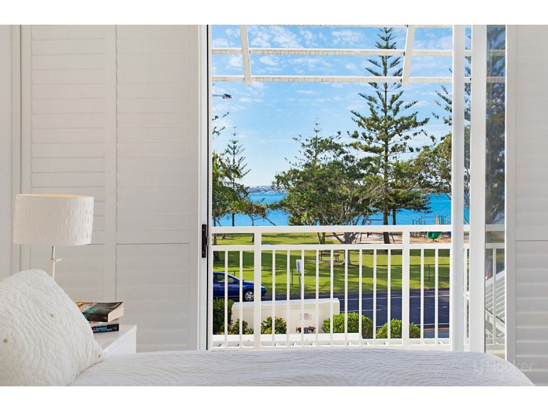 104/212-214 Marine Parade, Labrador QLD 4215