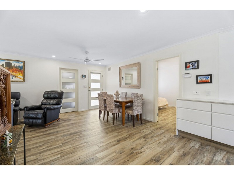 2/31 Morinda Way, Labrador QLD 4215