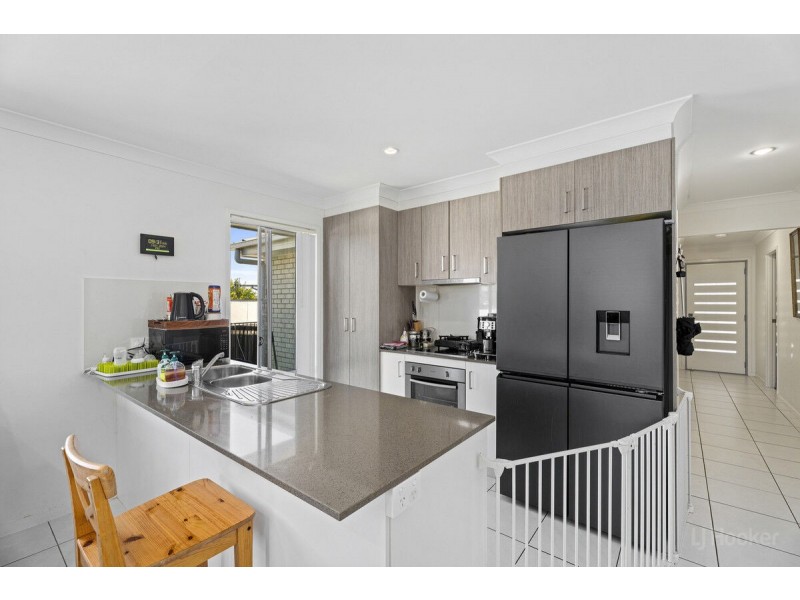 10 Altona Street, Pimpama QLD 4209