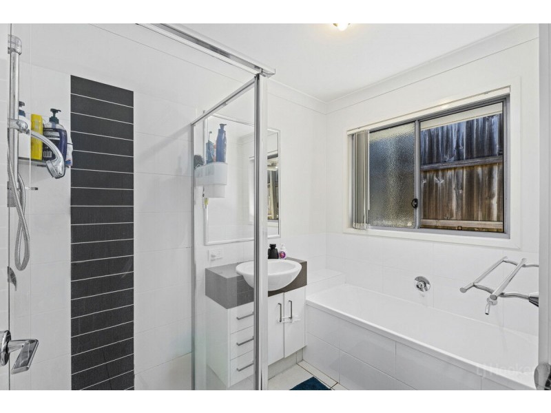 10 Altona Street, Pimpama QLD 4209