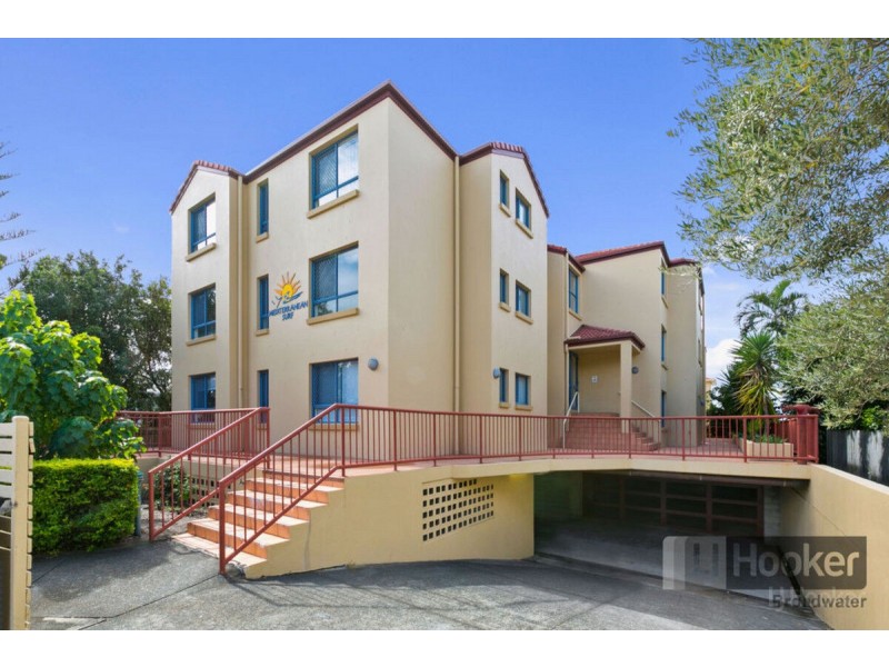 8/89 Frank Street, Labrador QLD 4215