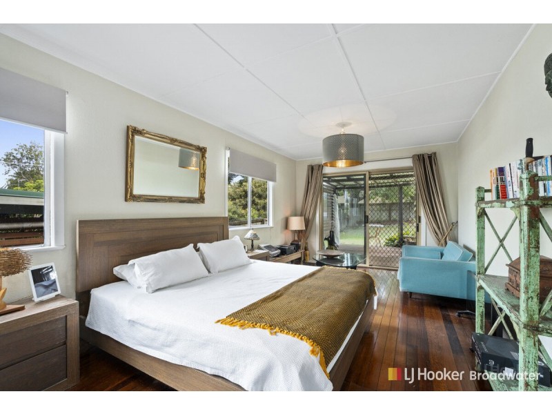 92 Robert Street, Labrador QLD 4215