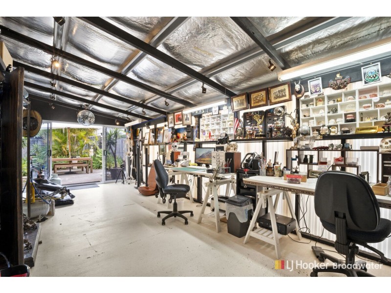 92 Robert Street, Labrador QLD 4215