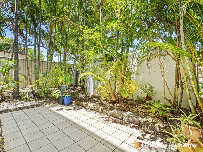 13/13-23 Bright Avenue, Labrador QLD 4215