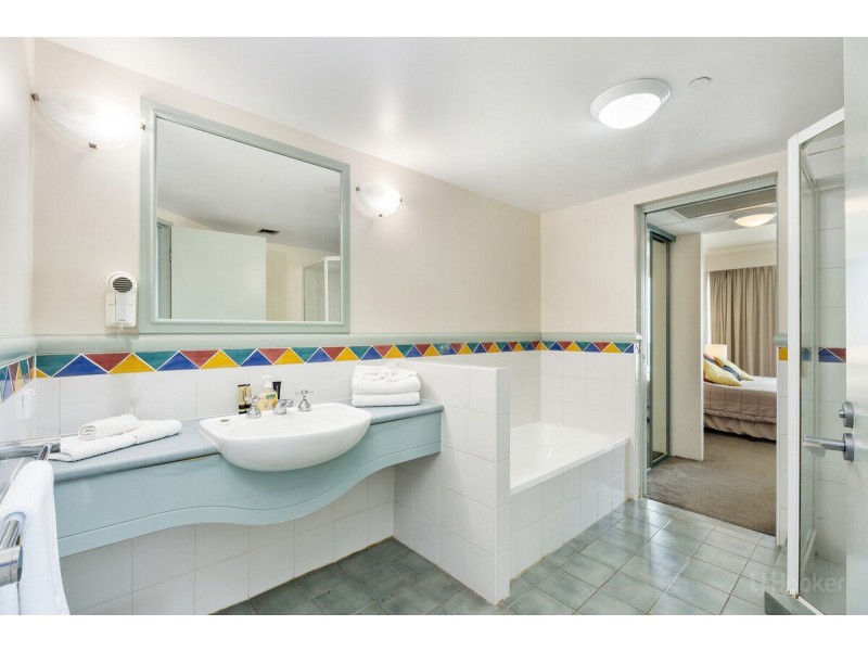 811/5-19 Palm Avenue, Surfers Paradise QLD 4217