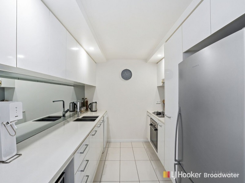 706/20 Labrador Street, Labrador QLD 4215