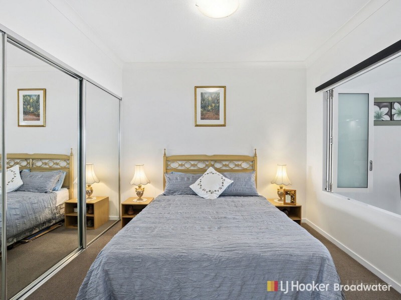 706/20 Labrador Street, Labrador QLD 4215