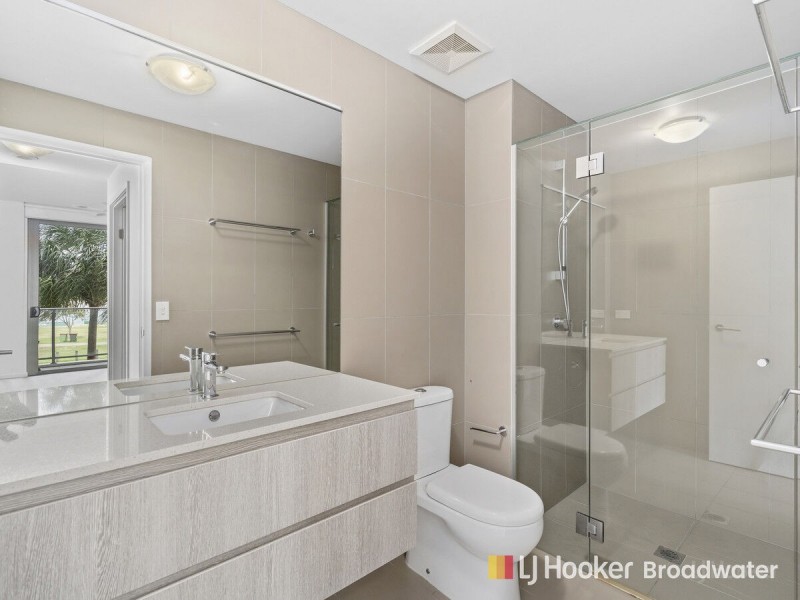 203/378 Marine Parade, Labrador QLD 4215