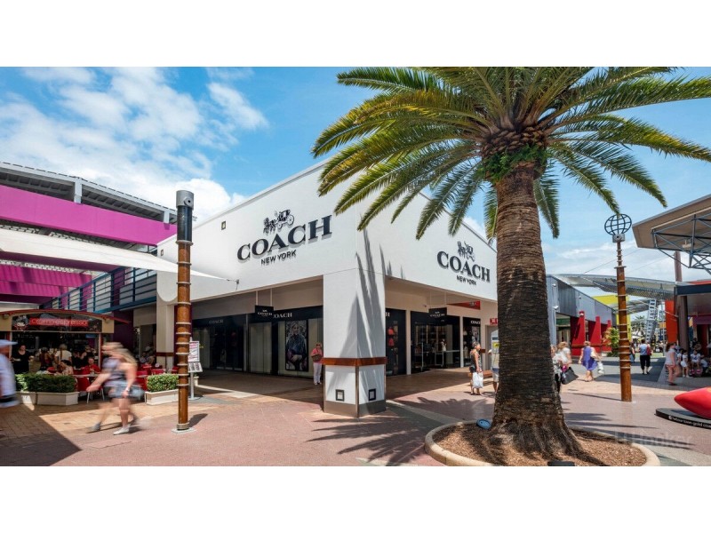 203/378 Marine Parade, Labrador QLD 4215